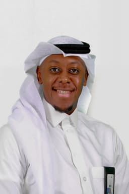 عماد النزاوي